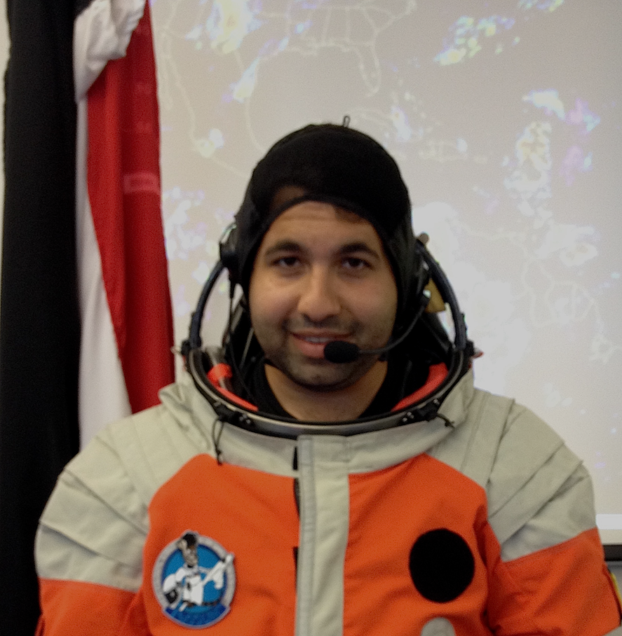 أول رائد فضاء مصري