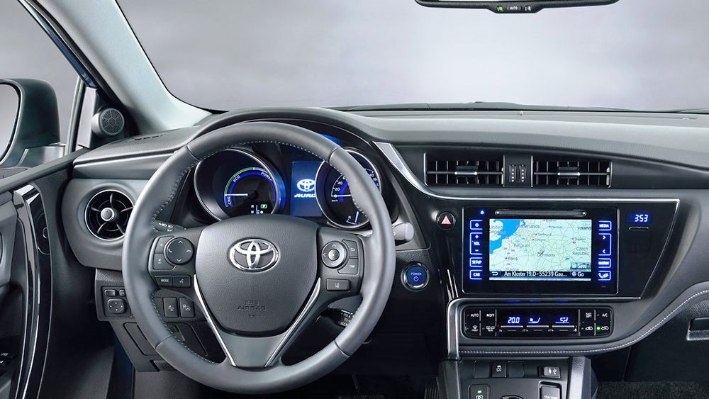 تعرف على اسعار و مواصفات “تويوتا اوريس” موديل 2016