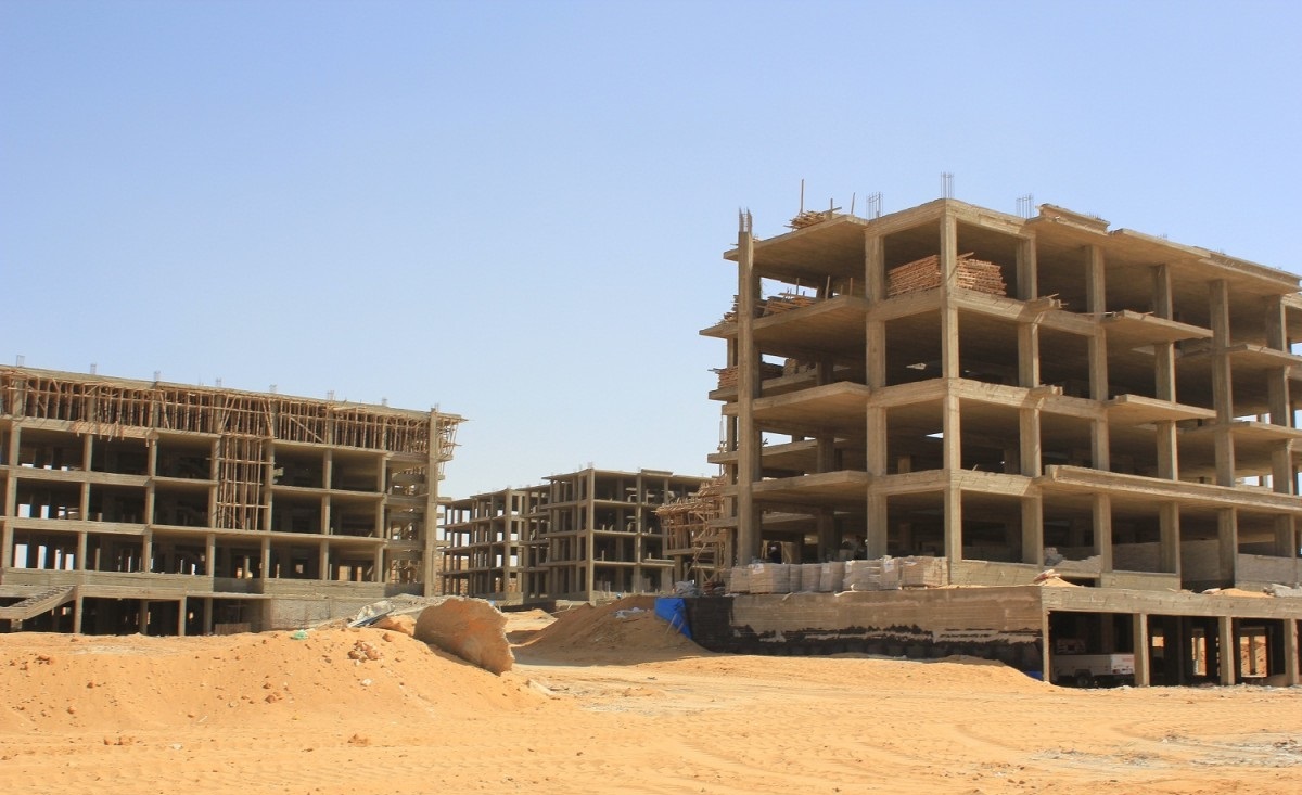 انفوجراف: 159 ألف فرد يتصارعون على 14.8 ألف شقة فى “القاهرة الجديدة” و”6 أكتوبر”