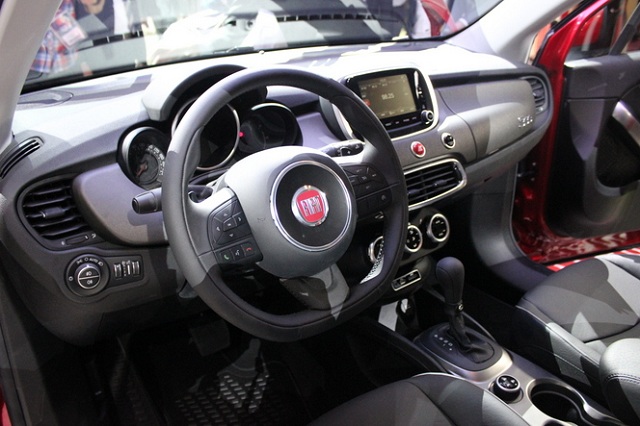 بالصور.. “جيب” تطرح سيارة “رينيجيد” لأول مرة في مصر