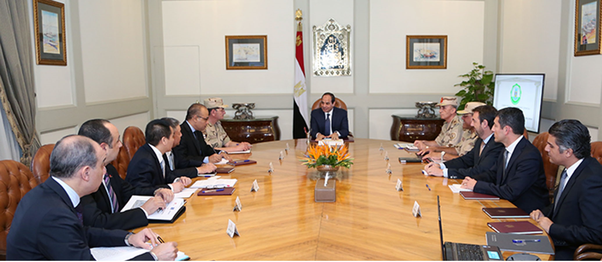 السيسي يوافق على إنشاء أضخم مجمع للأسمدة الفوسفاتية والمُركبة في مصر بمنطقة العين السخنة‎