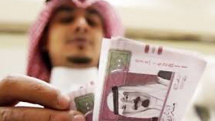 السعودية تسجل عجزا قيمته 367 مليار ريال في ميزانية 2015