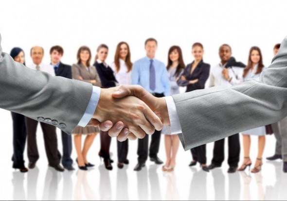 التمويل الدولية : تصعيد النساء إلى المناصب الإدارية العليا  يحسن آداء الشركات