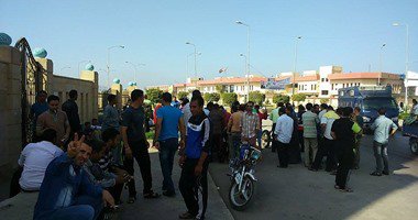 عمال “القاهرة للزيوت” يفضون اعتصام البدرشين بعد تدخل إدارة الشركة