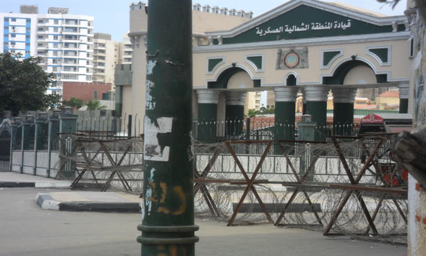 نزاع بين المنطقة الشمالية العسكرية ومحافظة الإسكندرية على شاطىء “جليم”