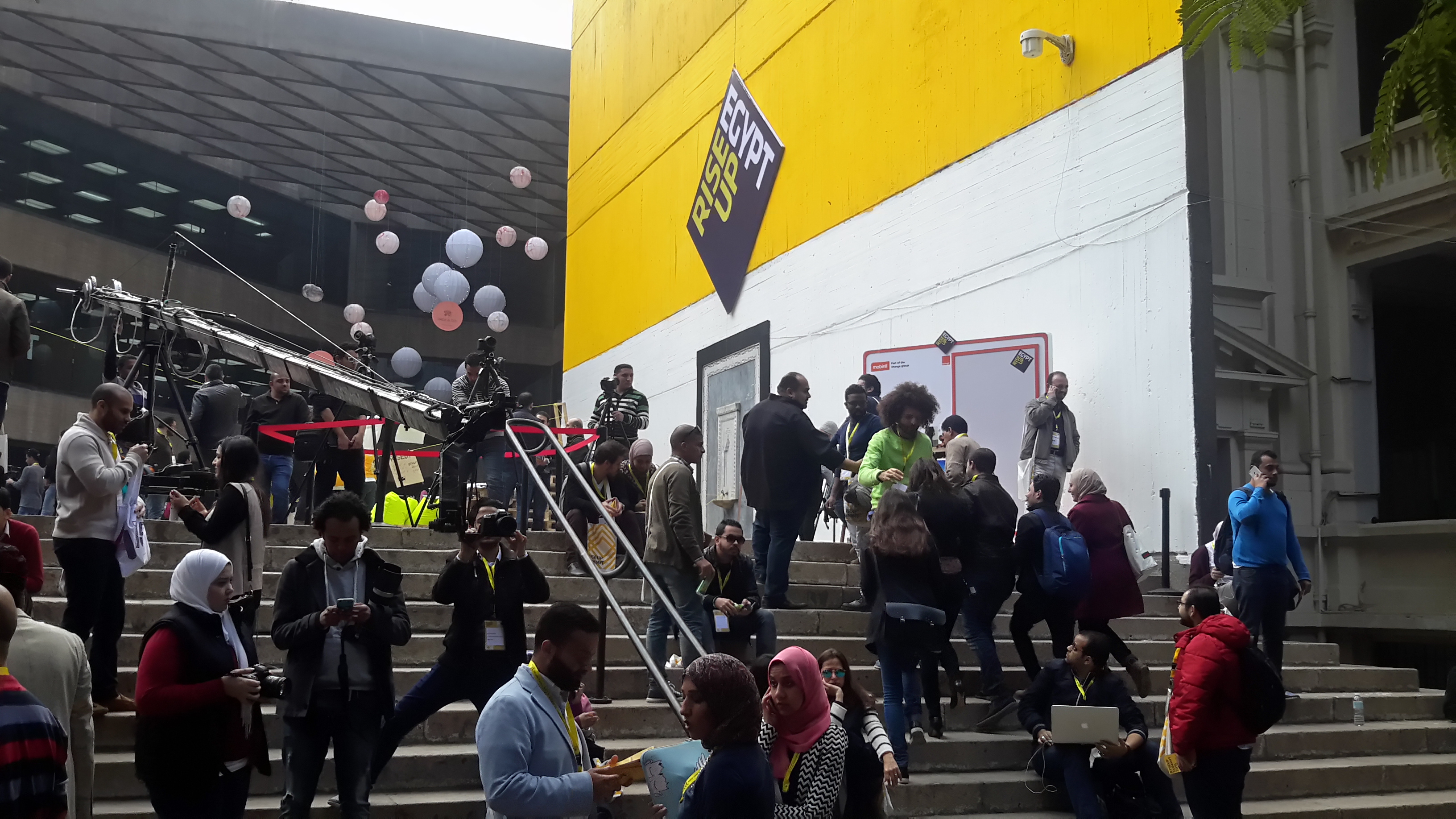 بالصور.. فاعليات قمة “رايز أب” لربط رواد الأعمال بالمستثمرين