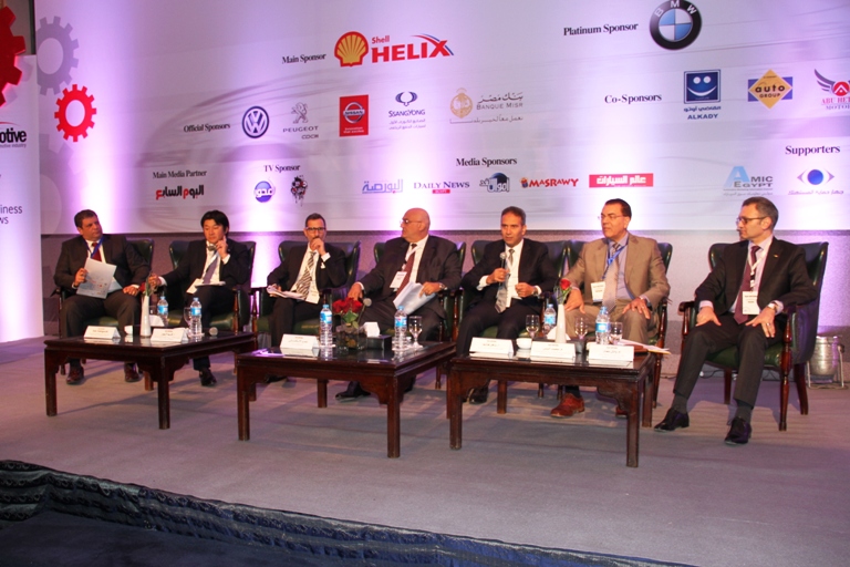 “إيجيبت أوتوموتيف” تعرض مطالب تهيئة مناخ الاستثمار أمام الشركات العالمية لإقامة صناعات قادرة على التصدير