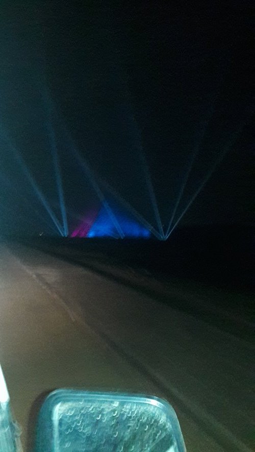 البورصة تنشر صور الأهرامات فى إحتفاليه رأس سنة