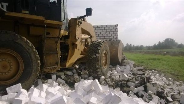 إزالة 183 حالة تعدٍ على الأراضي بالمحافظات