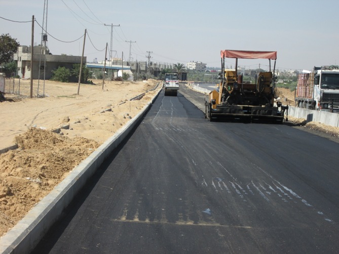 “العربية كونتراك” تنفذ أعمال رصف فى “الفيوم ” بـ8 ملايين جنيه