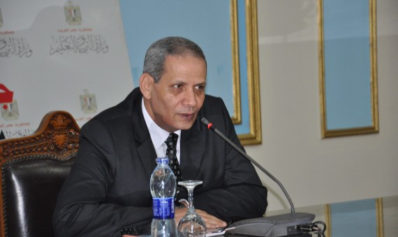 الهلالى يبحث مع رجال الأعمال تطورات الاستثمار فى التعليم