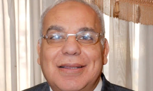 “السلع السياحية” مهددة بالإغلاق لعدم سداد الاشتراكات