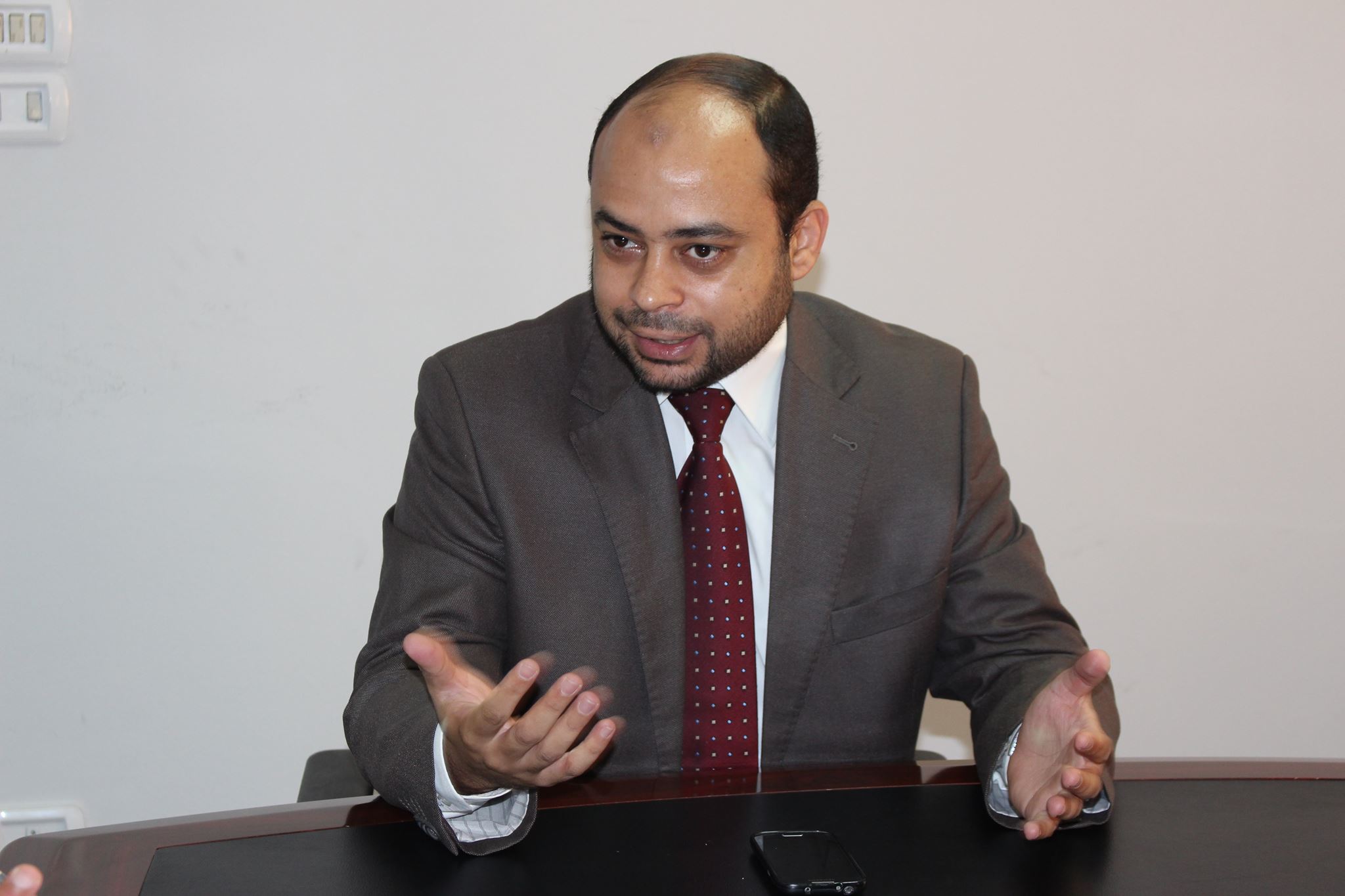 “راية لتكنولوجيا المعلومات” تفاوض الموردين لوضع حلول أزمة ارتفاع الدولار