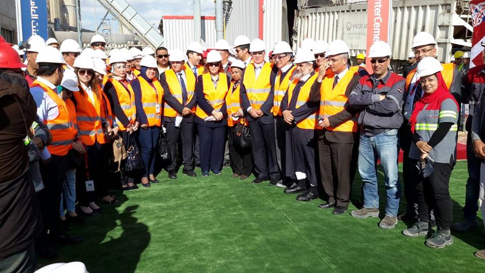 114 مليون جنيه إجمالى تمويل وزارة البيئة لشركة العامرية الأسمنت لتنفيذ 4 مشاريع