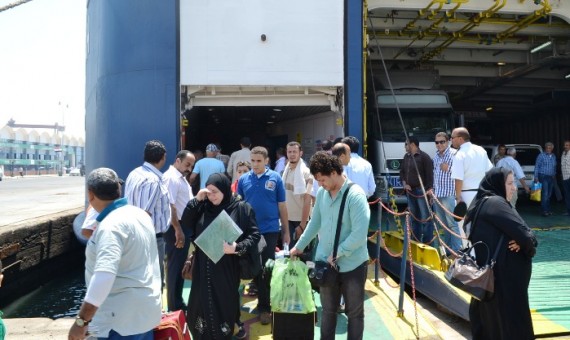 579 معتمراً يغادرون ميناء سفاجا