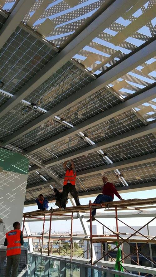 «ساميت» تضىء مبنى بنك «CIB» فى القرية الذكية بالطاقة الشمسية