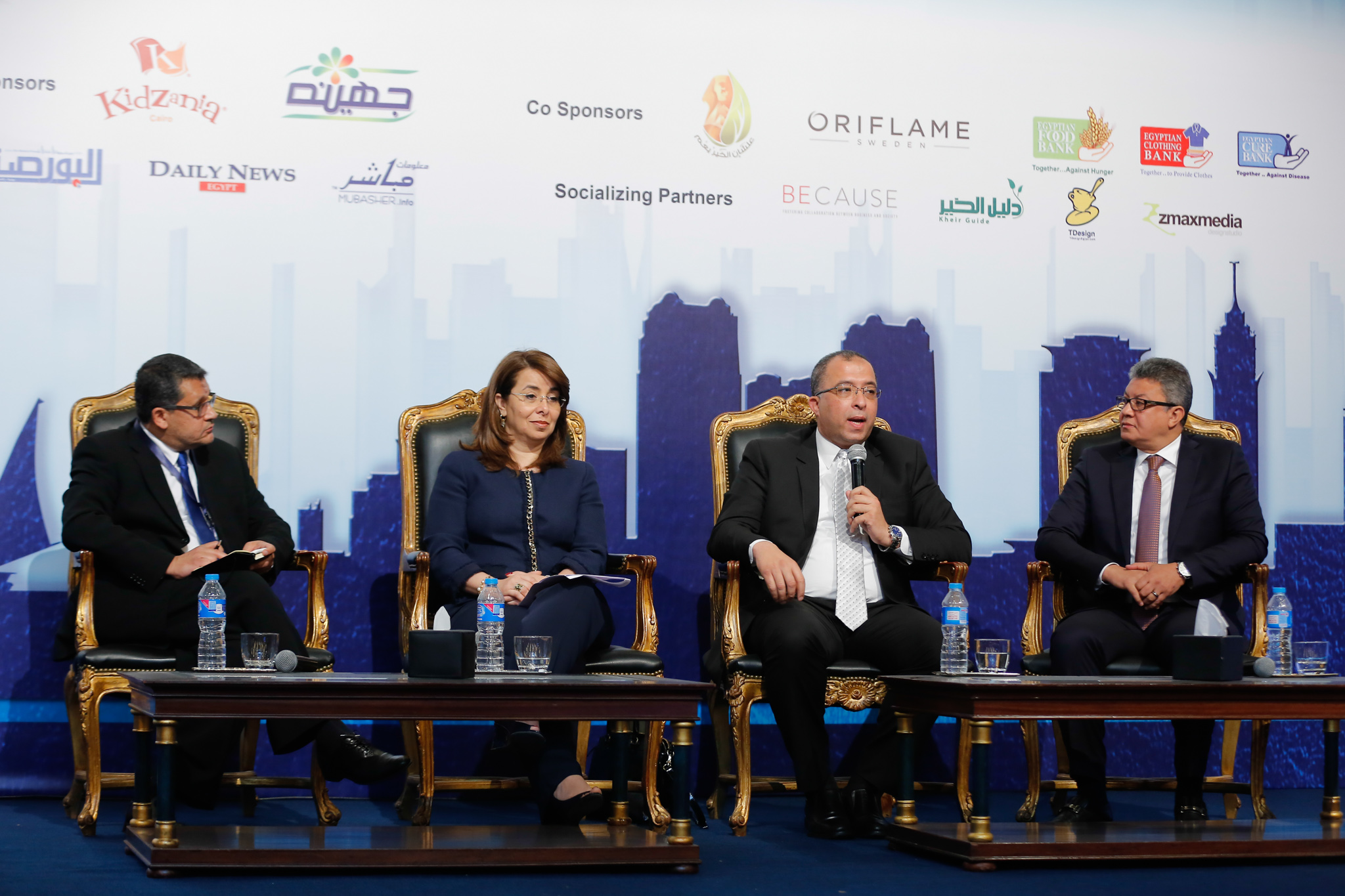 ملتقي المسئولية المجتمعية الثاني ينعقد تحت عنوان “توحيد الجهود من اجل تحقيق الهدف” يومى 3 و4مايو المقبل