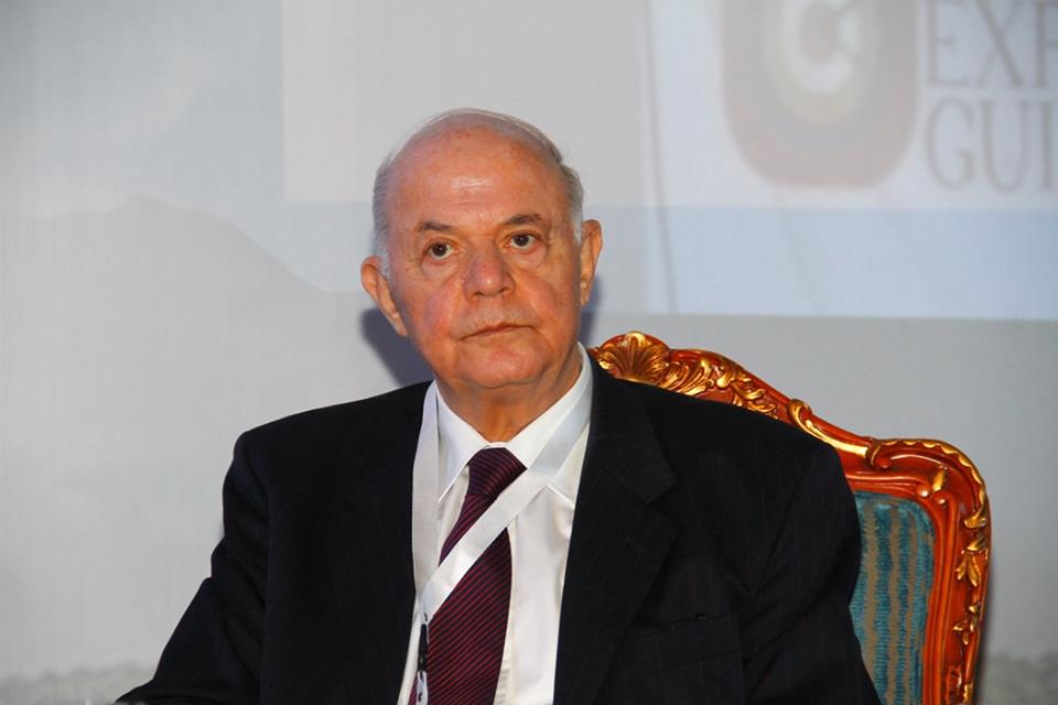 خبير يطرح خطة لإنقاذ صناعة الدواجن فى مصر أمام “إكسبيرت جايد”