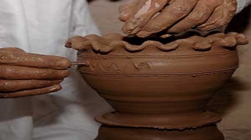 “الصناعات اليدوية” تطالب رئيس الوزراء بتسهيل ضمها للاقتصاد الرسمى