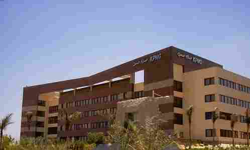 “بلومبرج جرين” تسعتين بـ”حازم حسن KPMG” لمشروعها بمنطقة شرق بورسعيد