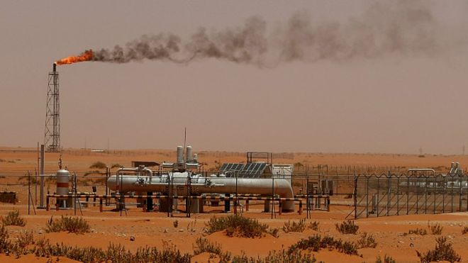 تأجيل المحادثات بشأن تجميد إنتاج البترول جراء خلافات بين السعودية وإيران