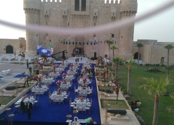 “أفراح الآثار” تعوض تراجع التوافد على المزارات