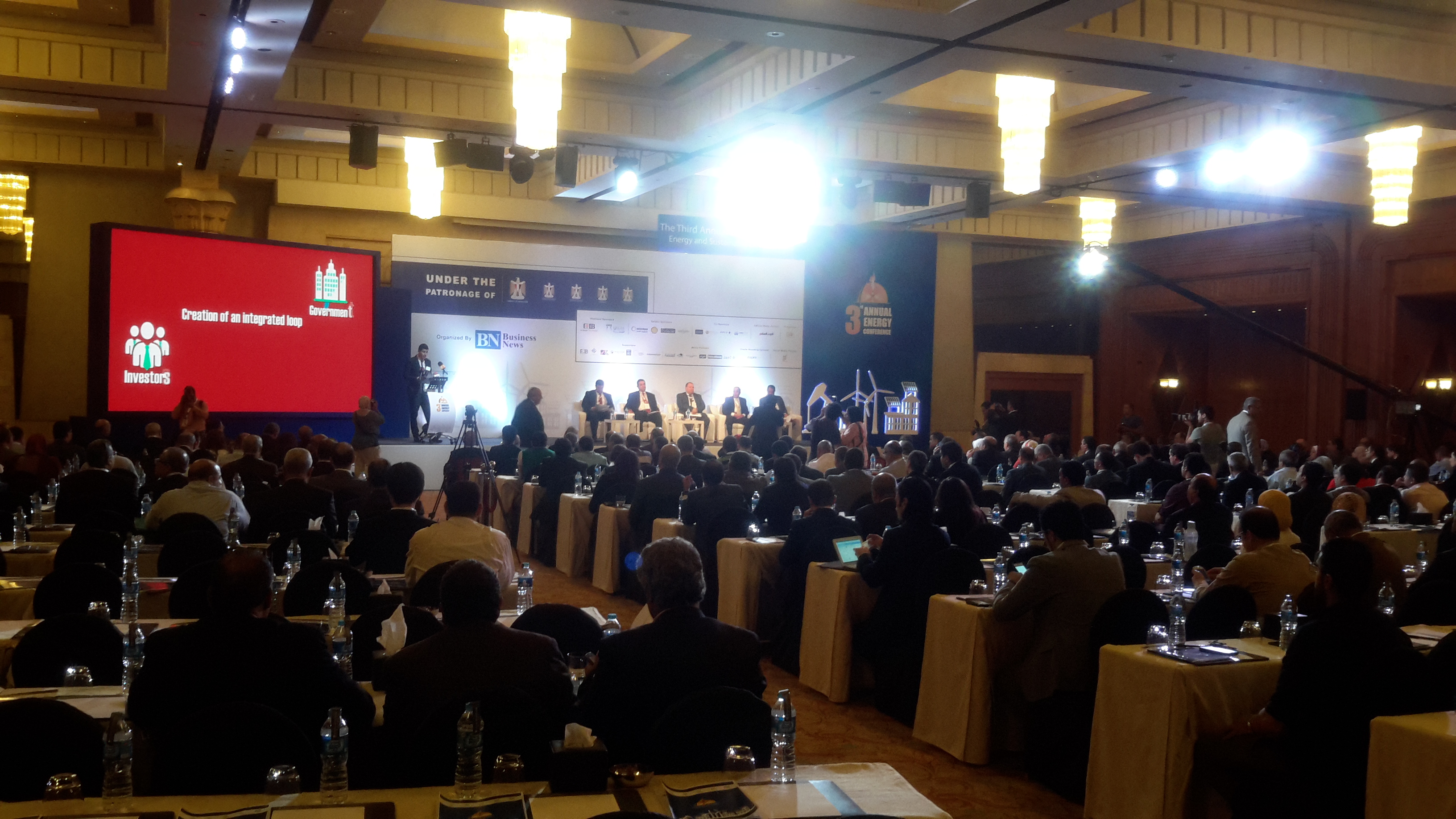  بدء فاعليات المؤتمر السنوي الثالث للطاقة بمشاركة 4 وزارات