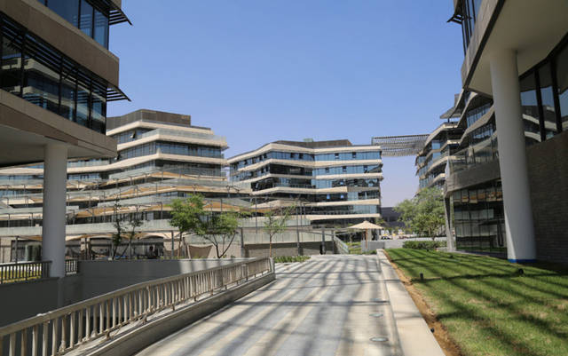 “أكتوبر للتنمية” تفاوض مستثمراً عقارياً لتطوير مبنى إدارى بالتجمع الخامس