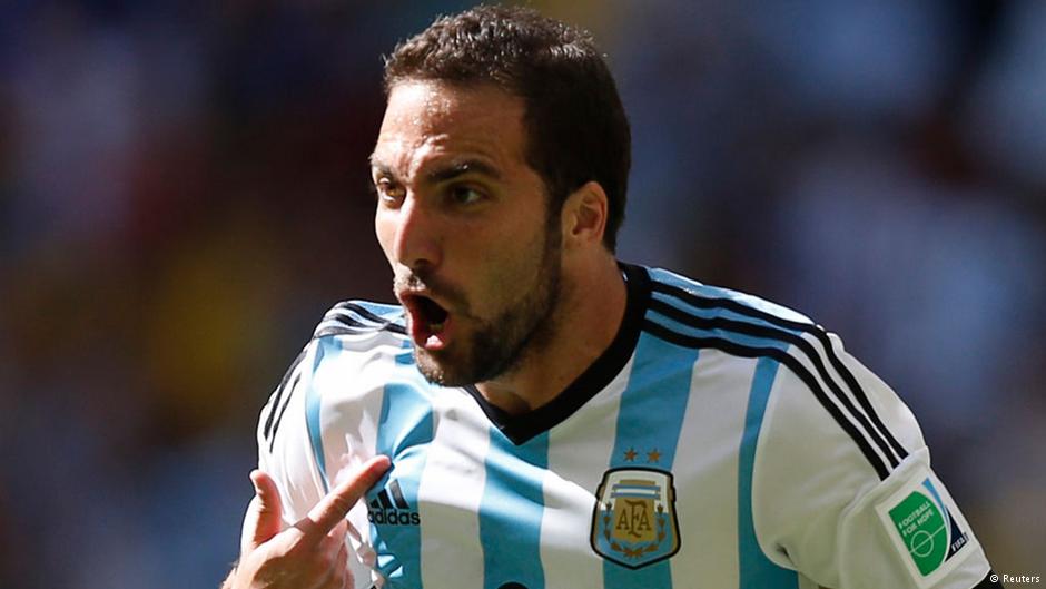 تقارير: هيغواين إلى يوفنتوس مقابل 94 مليون يورو