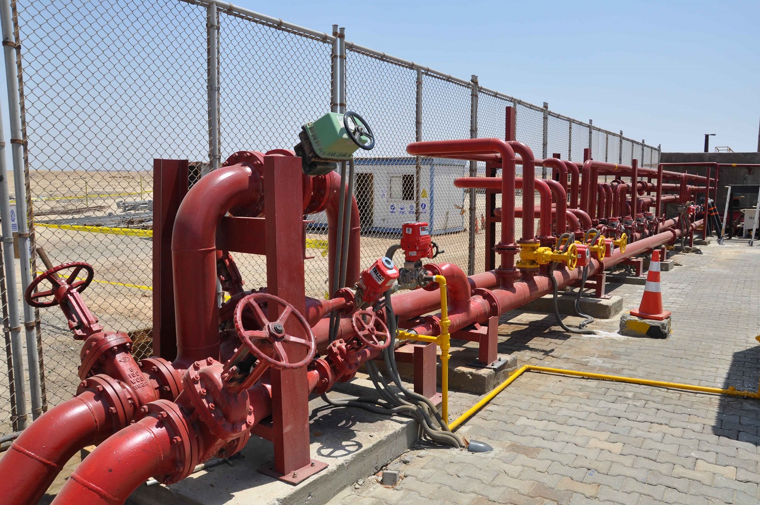 “الأعمال البورسعيدية” تفوز بمناقصة تركيب خط حريق لـ”العامرية للبترول”