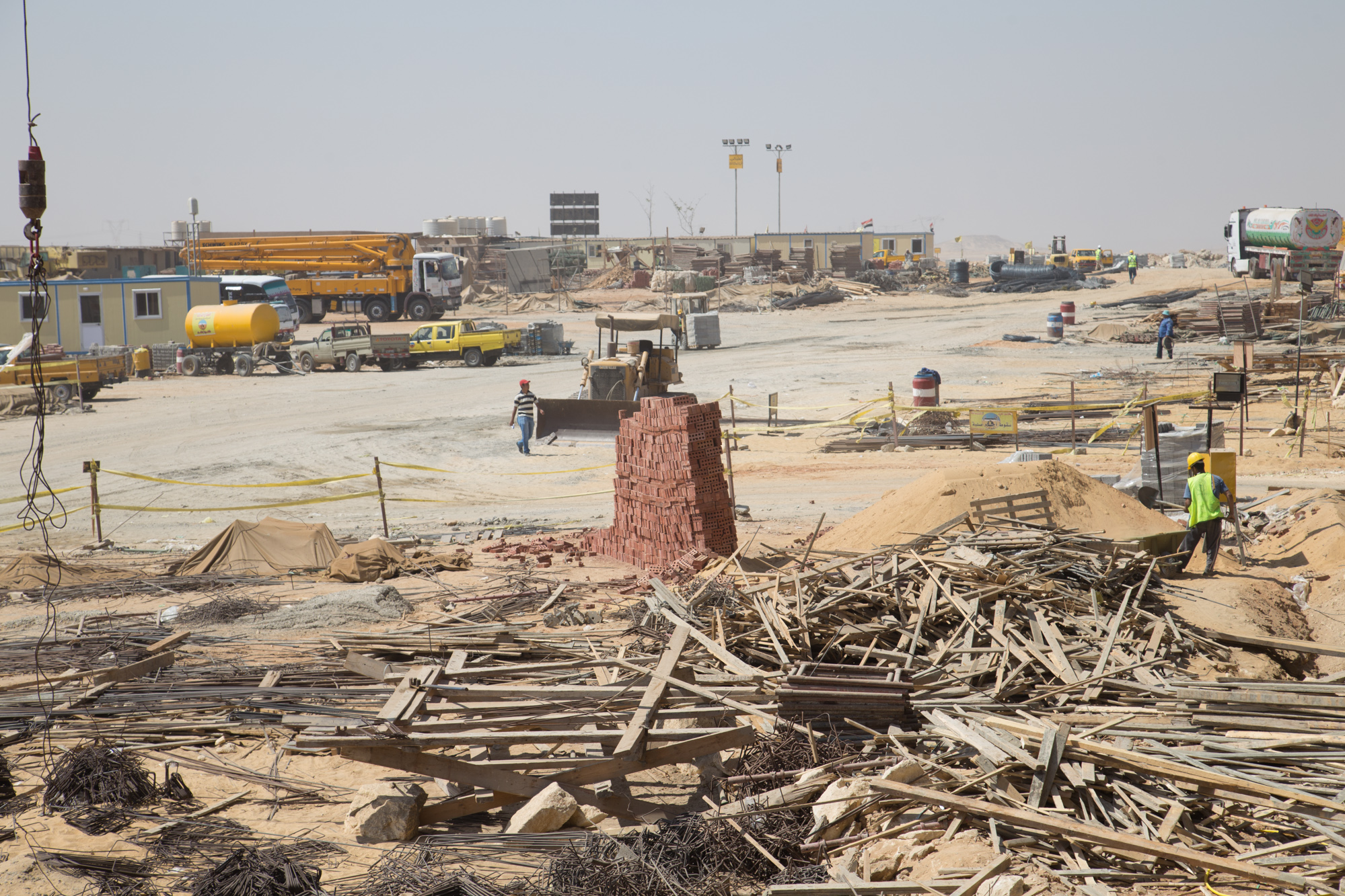 ملف بالفيديو.. “العاصمة الإدارية الجديدة”.. مقر حكومى واستثمار عقارى وأشياء أخرى