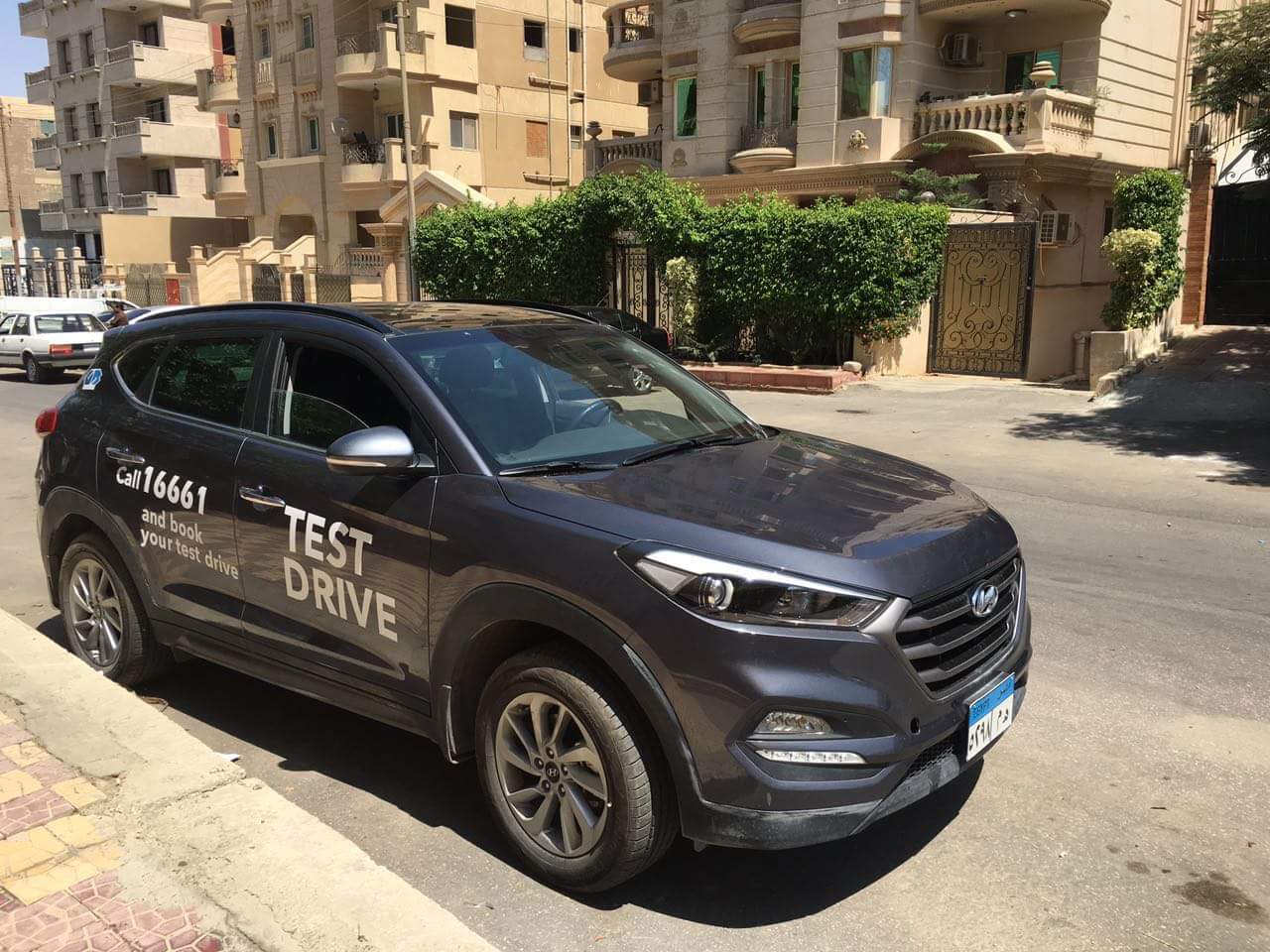 «البورصة» تختبر «هيونداى توسان» على طريق العين السخنة