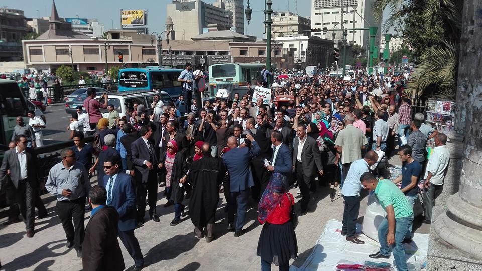 “المحامين” تهدد بالتصعيد حال تطبيق “القيمة المضافة” وتشكل لجنة لمناقشة الحكومة