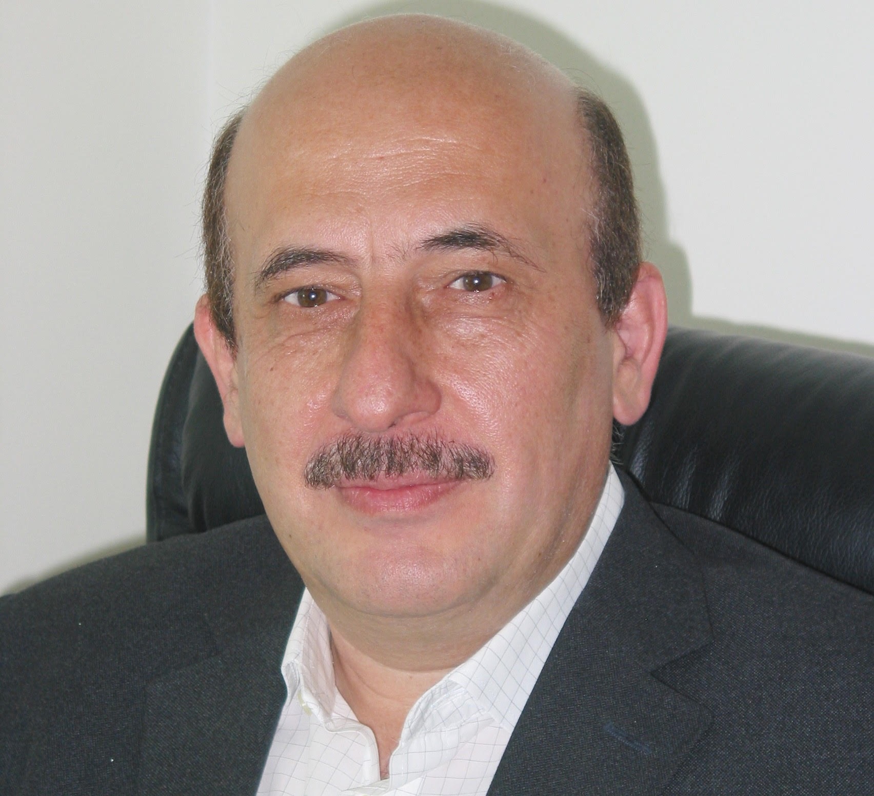 عبد القادر الكاملي يكتب : موجة دبي المعاكسة – نحو عالم متعدد الأقطاب المعرفية