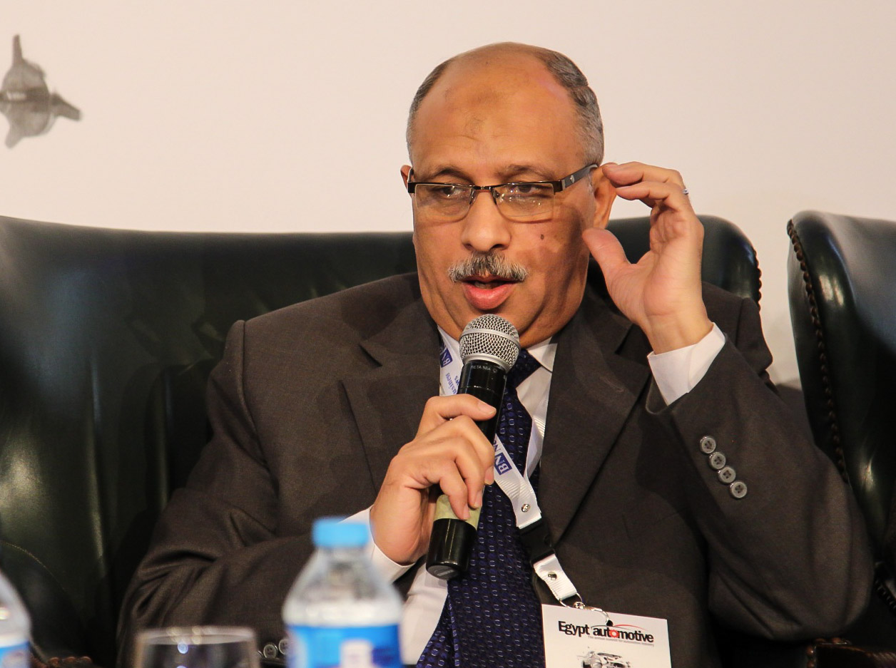إيجيبت أوتوموتيف.. مدير متابعة الإعفاءات: قانون تطوير صناعة السيارات يُعطى حوافز لمستوردى السيارات بإعادة التصدير