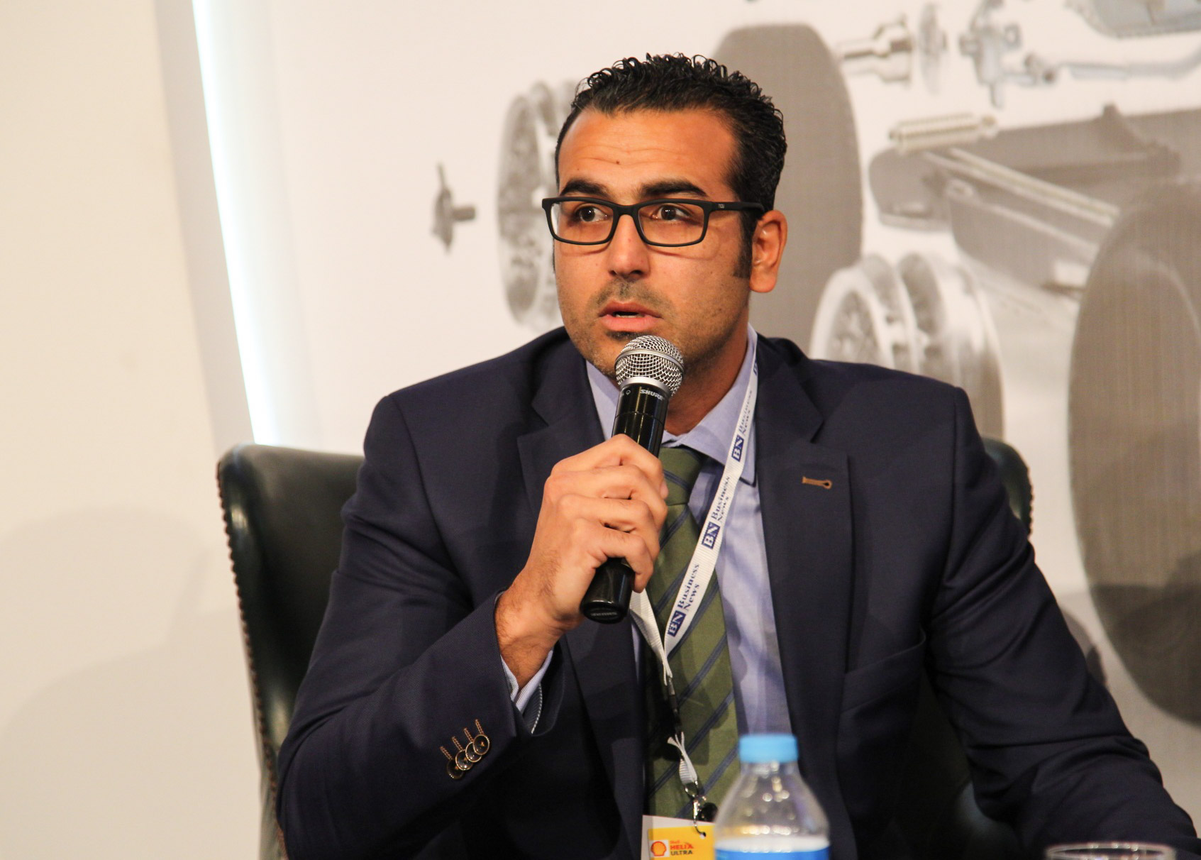 إيجيبت أوتوموتيف.. عبد العزيز: إنهاء إجراءات العمل بمنطقة “قناة السويس” اللوجيستية ضرورة ملحة