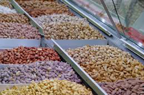 نيران التعويم “تحرق” محلات التسالى