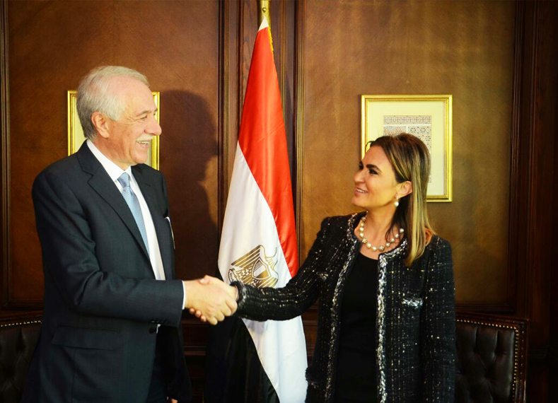 التعاون الدولى