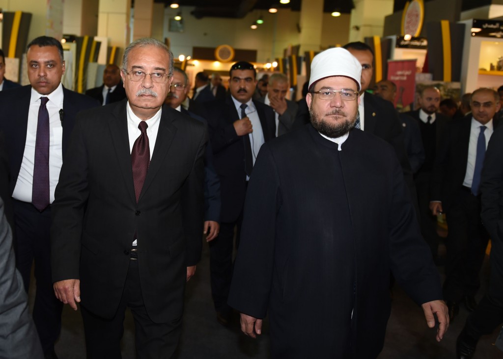 وزير الأوقاف بمعرض الكتاب: يجب مواجهة الفكر بالفكر