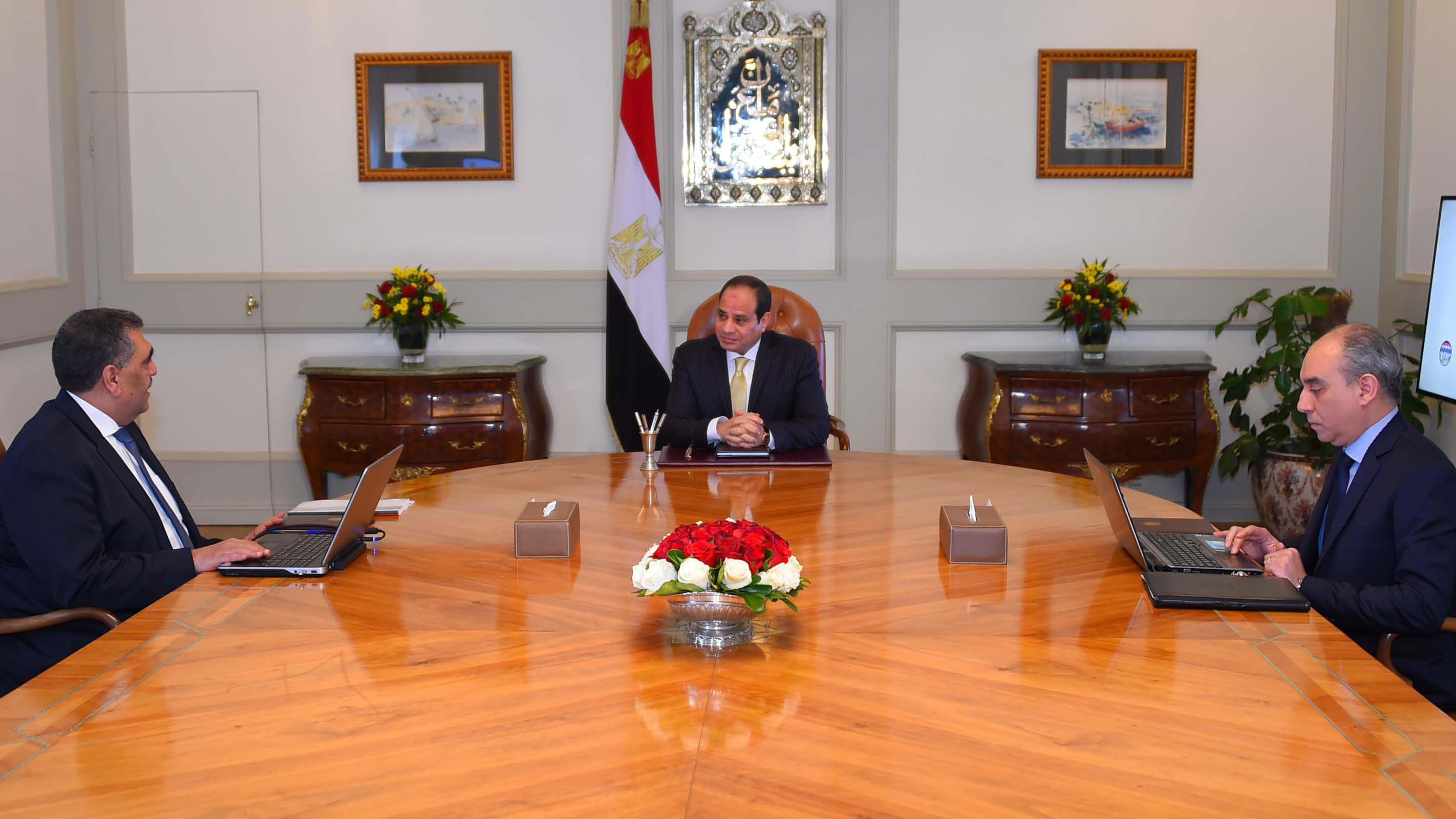 “الشرقاوي” يعرض على “السيسي” خطة طرح بعض شركات قطاع الأعمال في البورصة