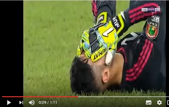 شاهد بالفيديو إنهيار لاعبي منتخب المغرب بعد فوز مصر 1-0