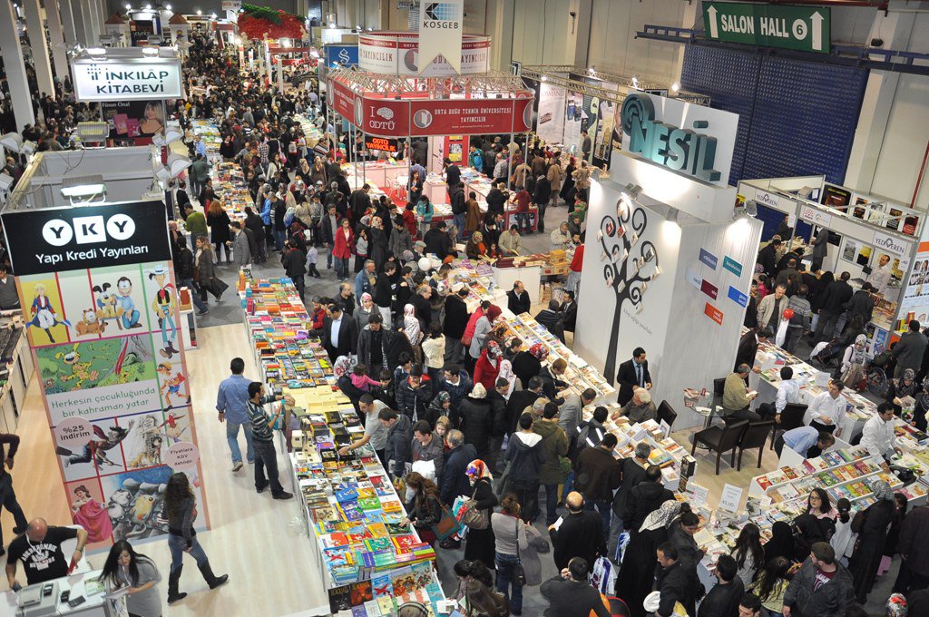 “الفيوم” تدرس تخصيص 800 متر مربع لإقامة معرض دائم للمنتجات بـ”كوم أوشيم”