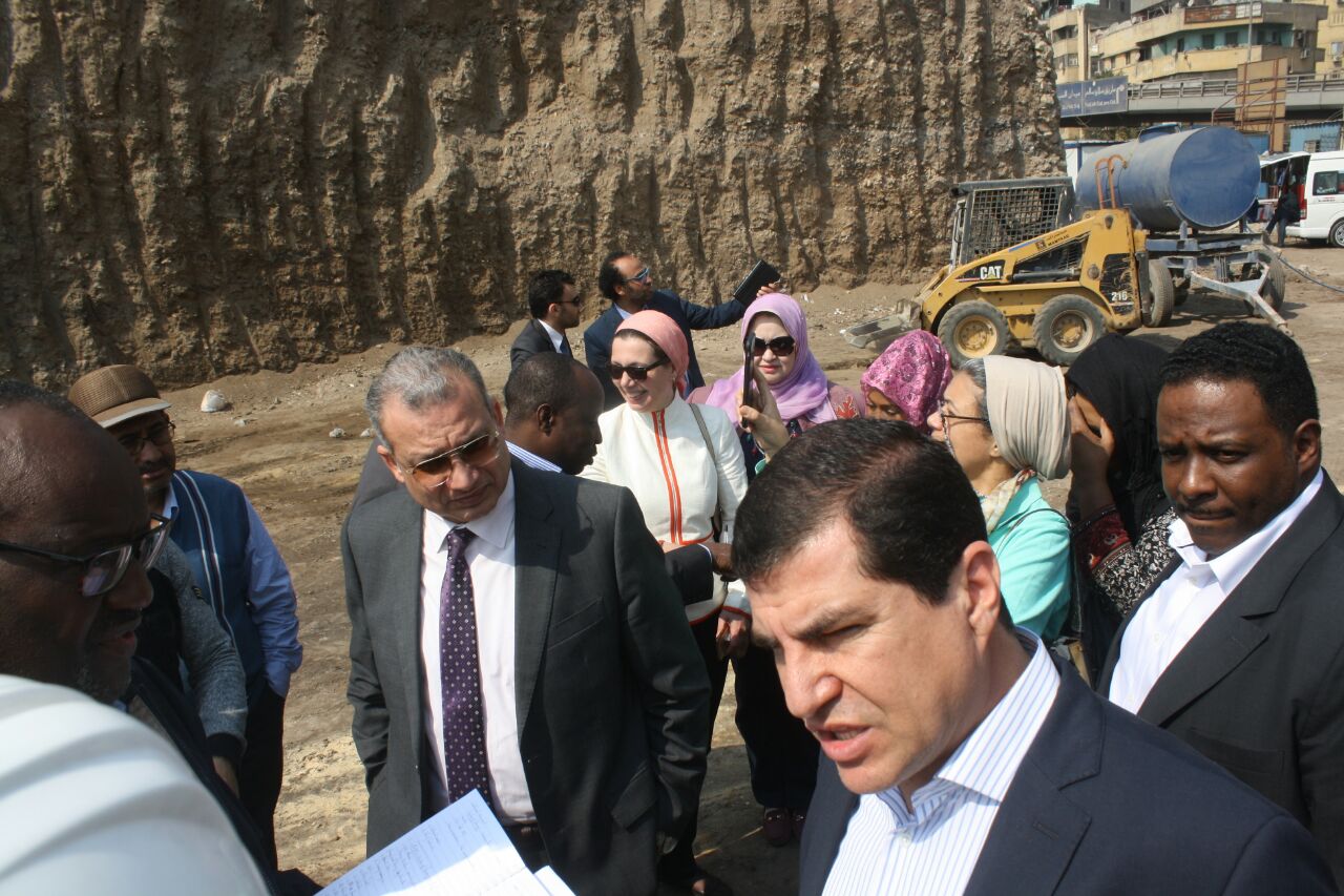 قرض ومنحة من “الإفريقى للتنمية” لمشروعات تطوير العشوائيات