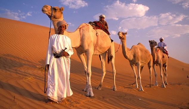 “رحالة فرنسي” يستكشف الصحراء العمانية في رحلة لـ “شهرين”