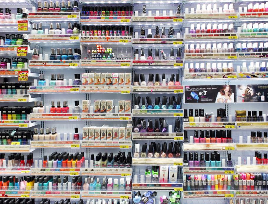 النساء يتجملن بمستحضرات حلال قيمتها 206 مليار سنوياً