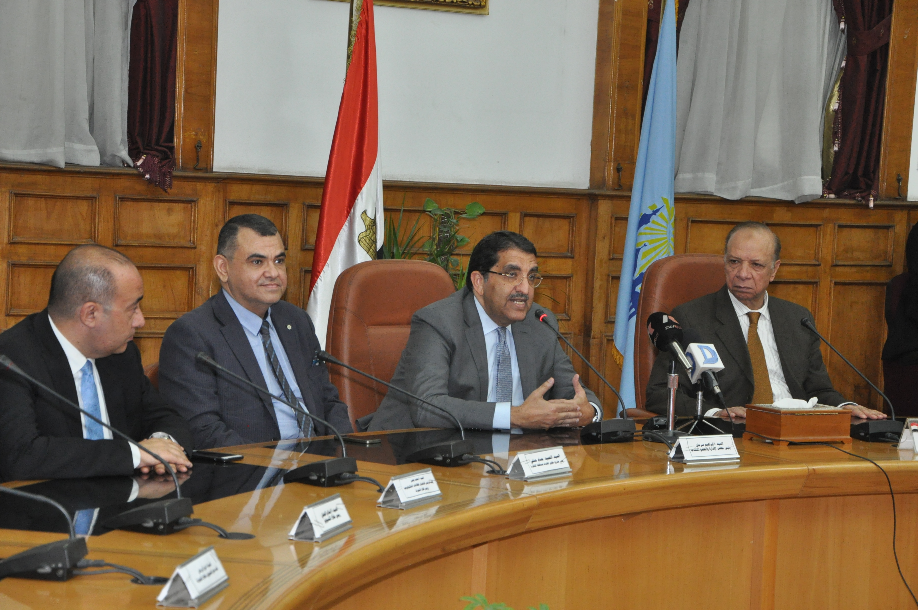 تعاقد محافظة القاهرة مع اى فاينانس