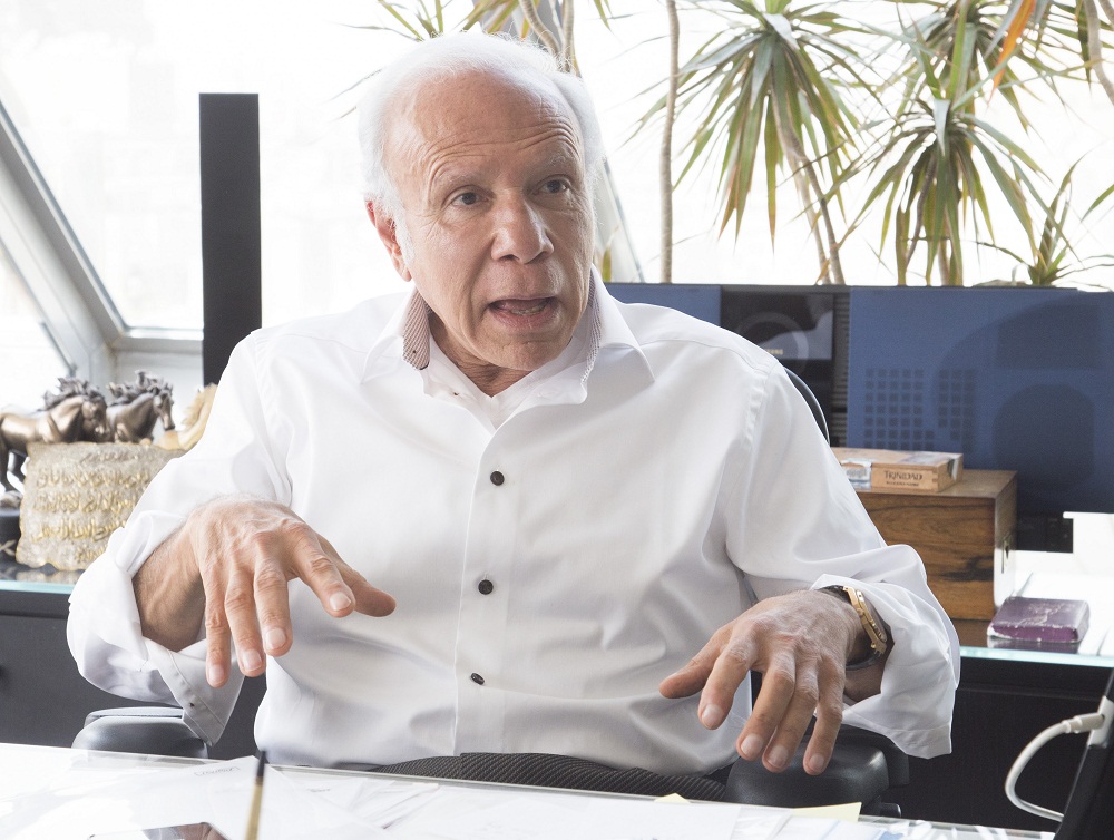 صلاح دياب: أنا ناظر زراعة عند “مالك المُلك”.. المال ماله وأتعامل فيه بضمير