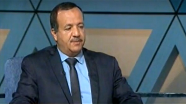 مهدي: رسالتى ماجيستير بـ”عين شمس” لاستخدام مخلفات البلاستيك فى رصف الطرق