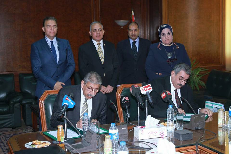 بروتوكول تعاون بين “النقل النهرى” و”الرى” لتنظيم العمل بالأهوسة