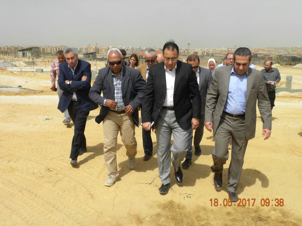 “مدبولى” يتفقد الحديقة المركزية بالشيخ زايد ويوجه بإنهائها فى سبتمبر المقبل